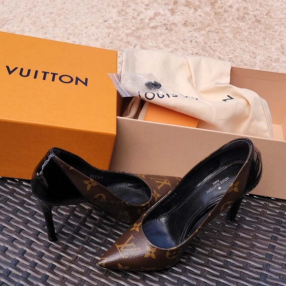 Lv heels - Picture 4 of 8